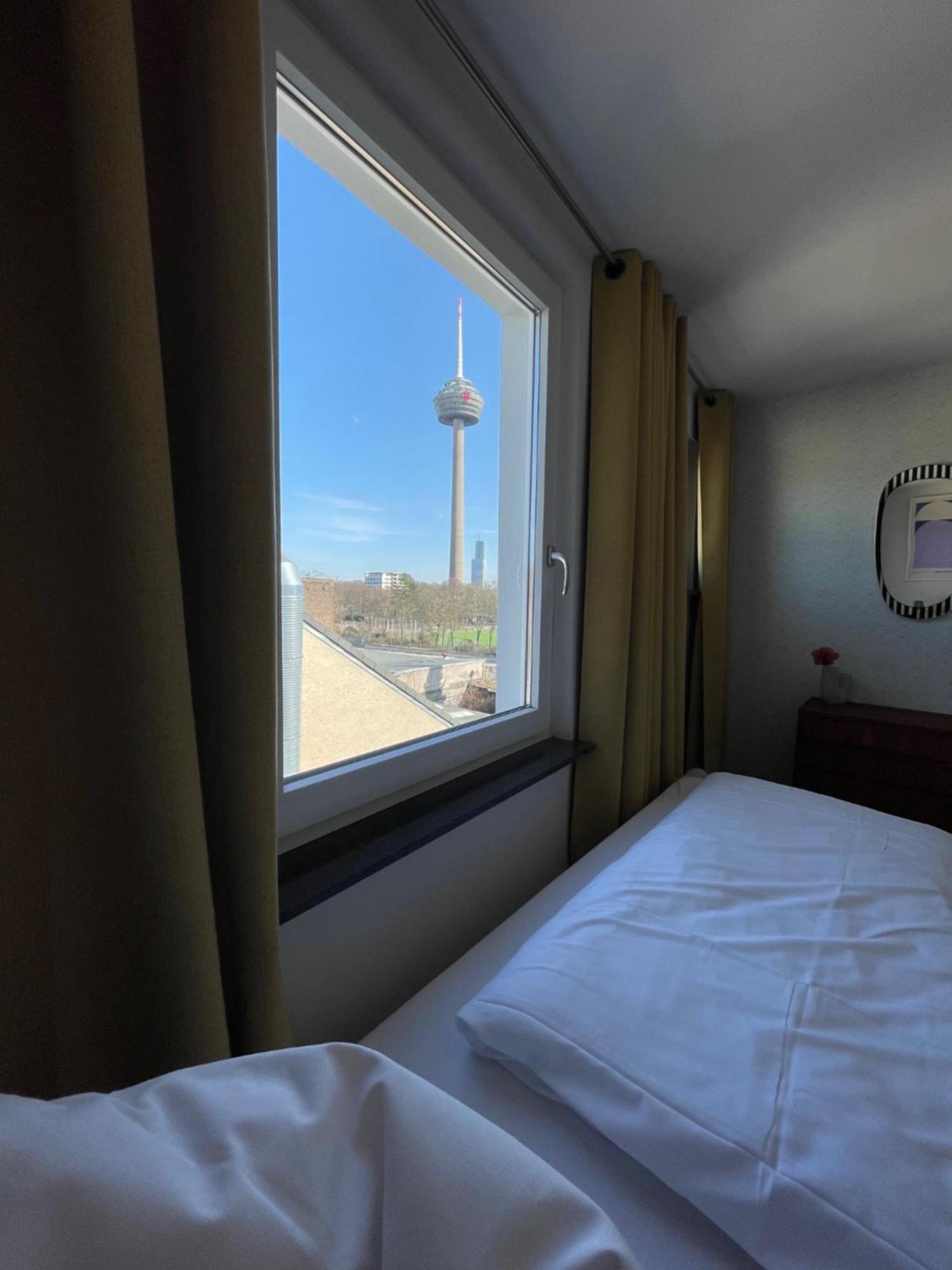 Weltempfänger * Köln